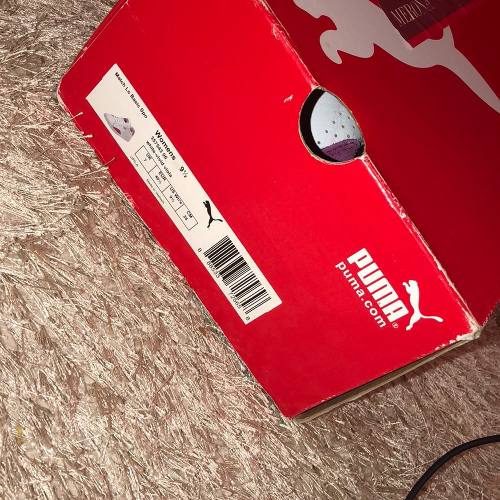 Puma sneakers no stains like brand new ❗️